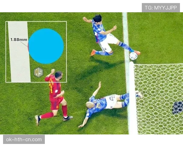 出界规则判定：裁判以球体是否完全越过边线为准